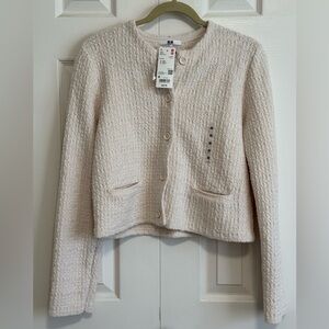 WT- Uniqlo textured cardigan jacket, button front.
M